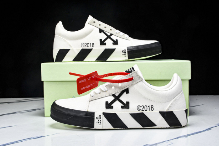 OFF-WHITE Canvas Sneaker