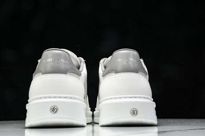 LOU1VTON SNEAKER