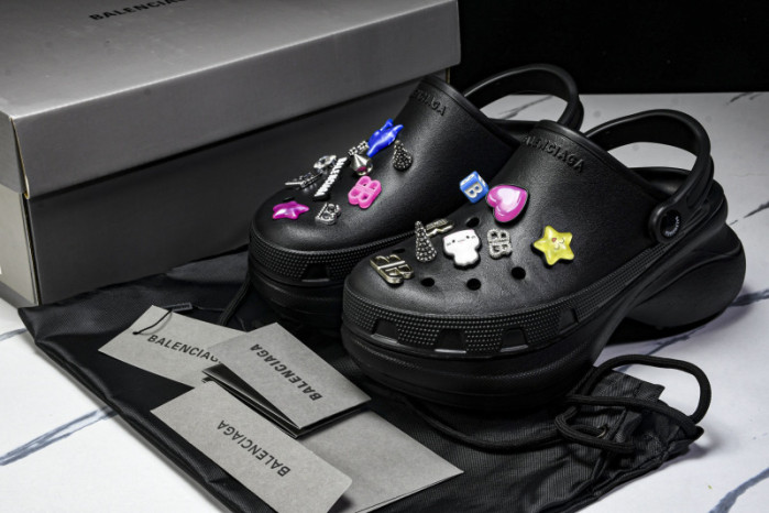 BLCG SANDALS