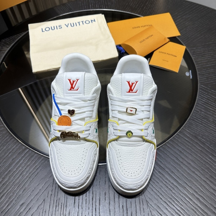LOU1VTON SNEAKER