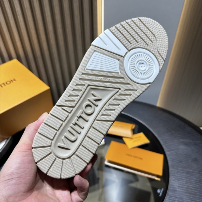 LOU1VTON SNEAKER
