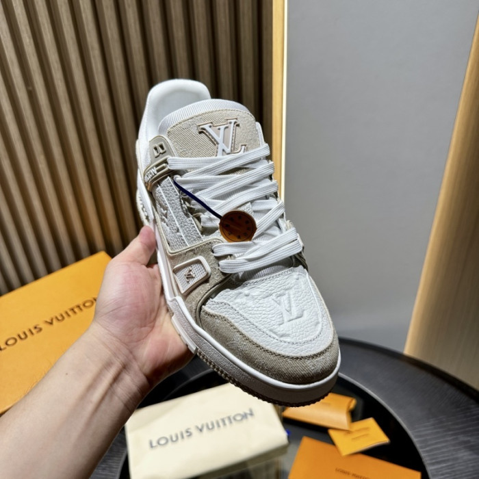 LOU1VTON SNEAKER