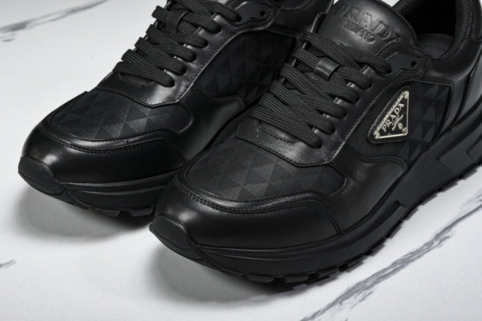 Pra*da Prax01 Re-Nylon Sneaker