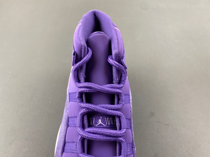 Air Jordan 11 CT8012-555