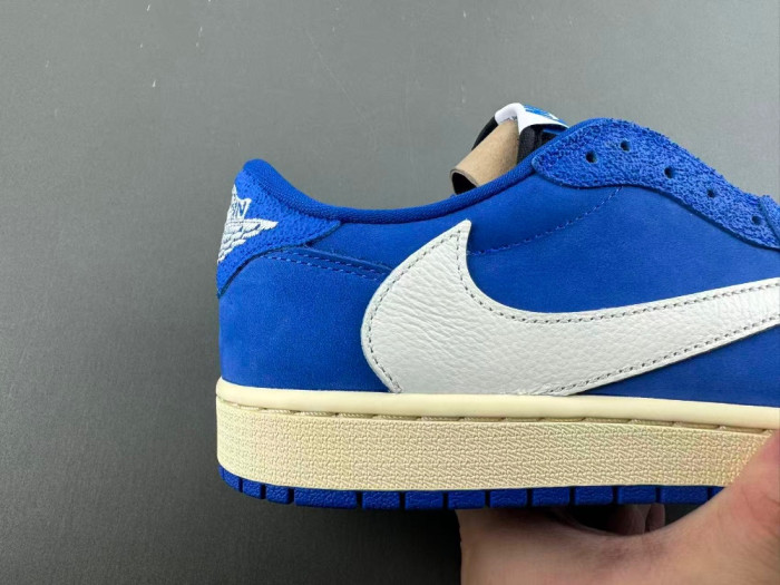 Travis Scott x Air Jordan 1 Low OG DW7666-400
