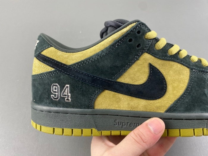 2025 Svp*me x nike dunk low sb camper green hq8487-300
