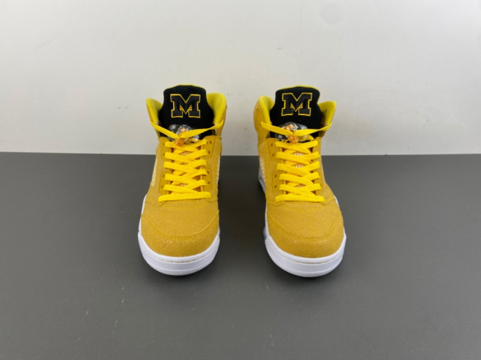Air Jordan 5 HQ7978-701