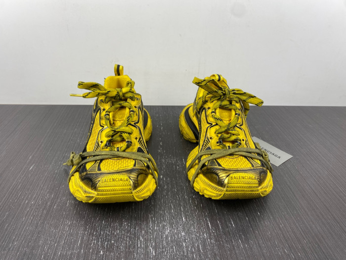blc* 3xl sneaker