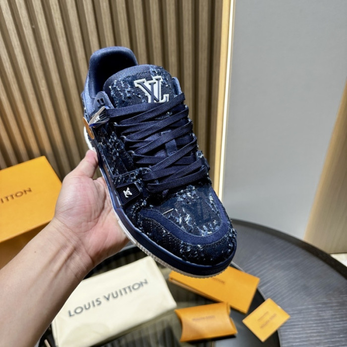 LOU1VTON SNEAKER