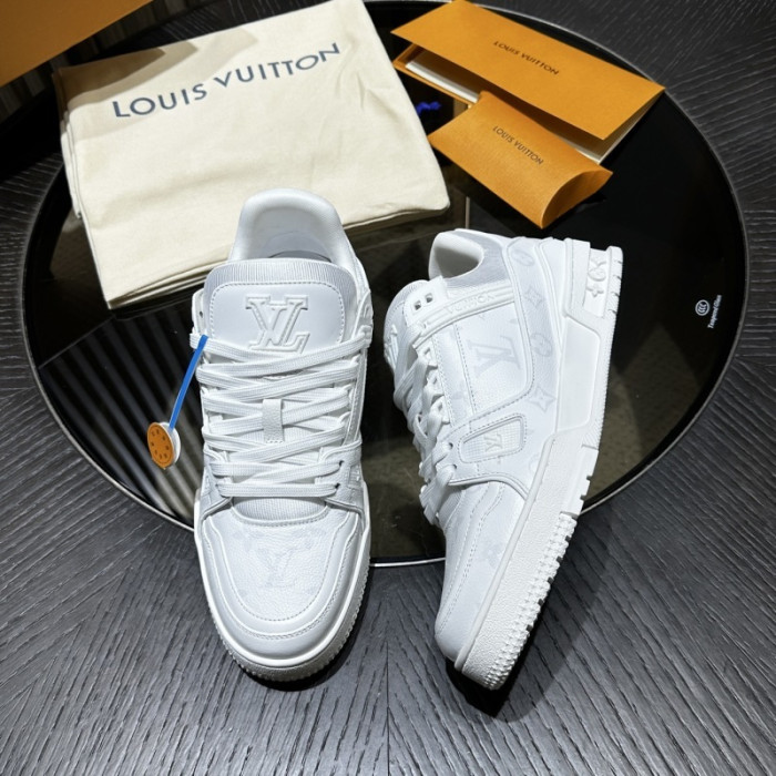 LOU1VTON SNEAKER
