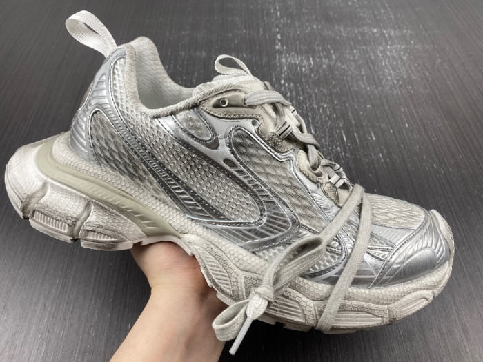 blc* 3xl sneaker