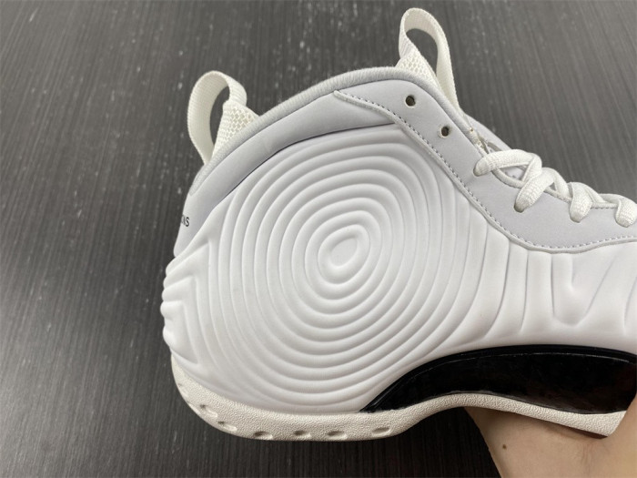 cdg x nike air foamposite one dj7952-100