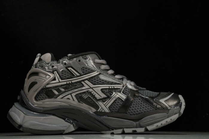 BLCG RUNNER SNEAKER
