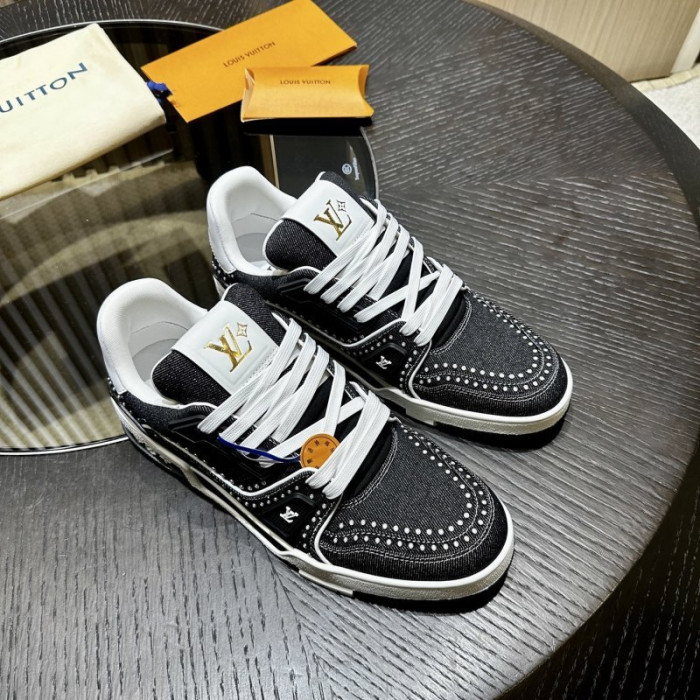 LOU1VTON SNEAKER