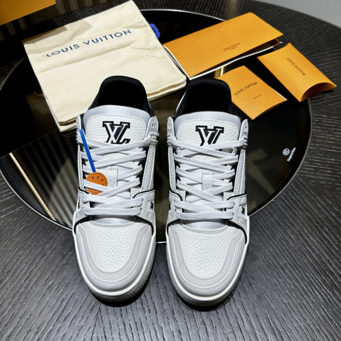 LOU1VTON SNEAKER