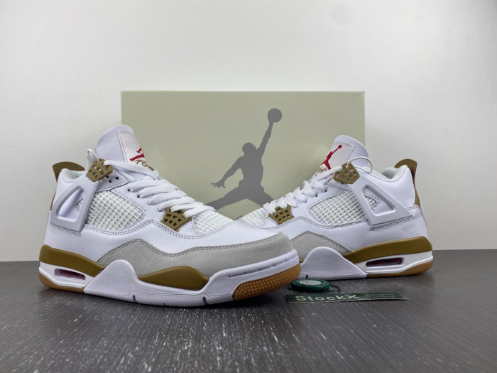Nike SB x Air Jordan 4 customize