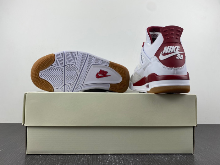Nike SB x Air Jordan 4 customize