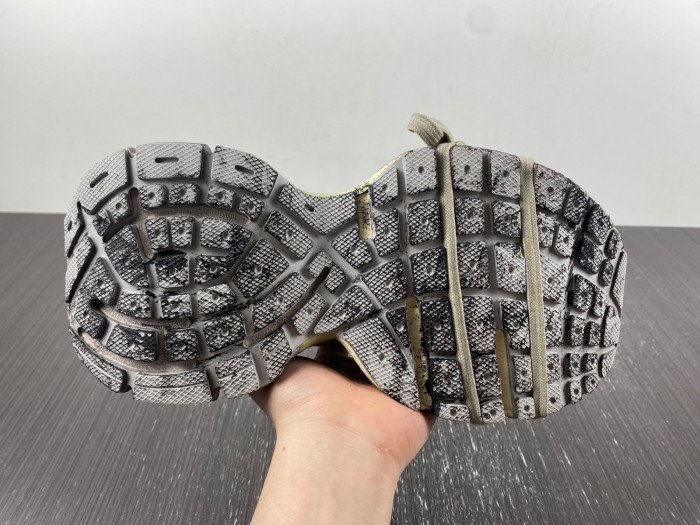 blc* 3xl sneaker