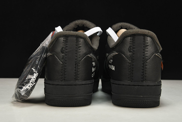Off-White x Nike Air Force 1 “MoMA” AV5210-001