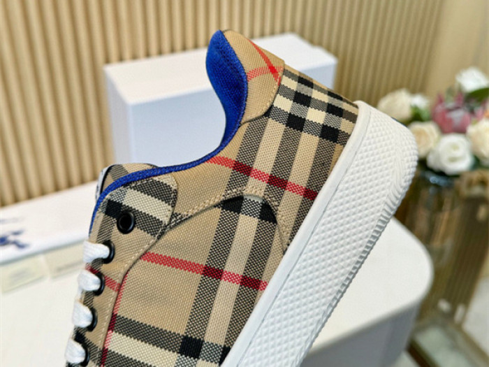 Bur*berry Check Terrace Sneakers BBR--3009