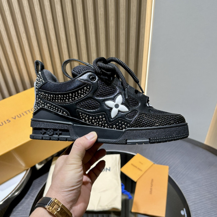 LOU1VTON SNEAKER