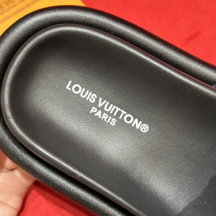 LOU1_TON POOL PILLOW COMFORT MULE (EU35-EU40)