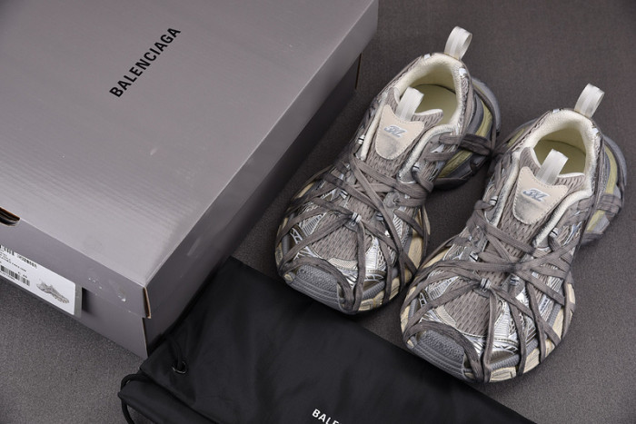 blc* 3xl sneaker