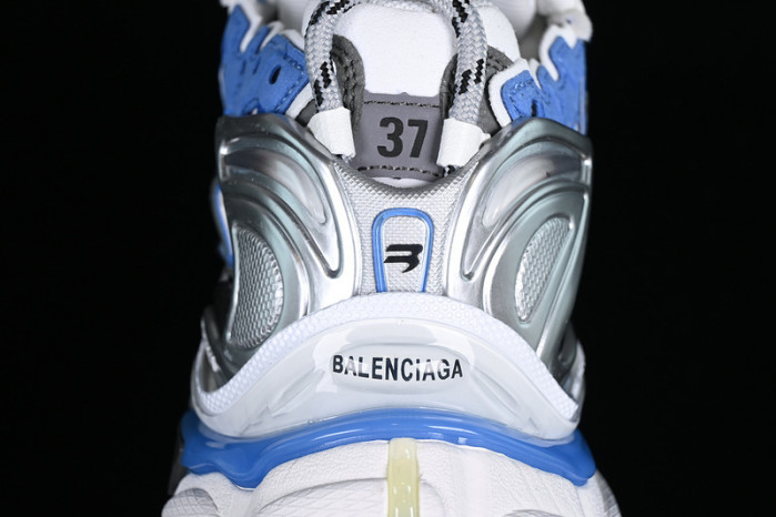 blcg runner sneaker